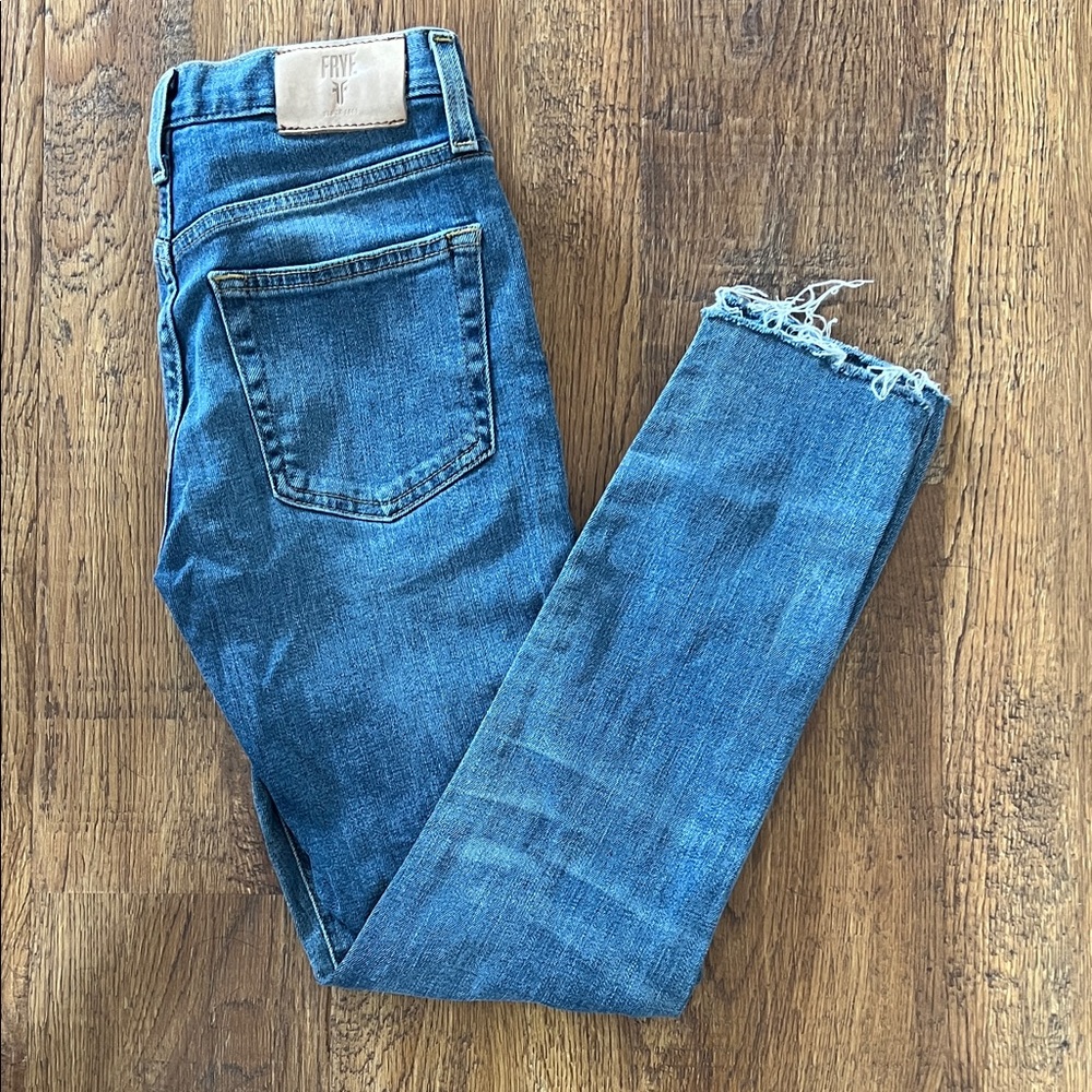 Frye women’s Jeans 27